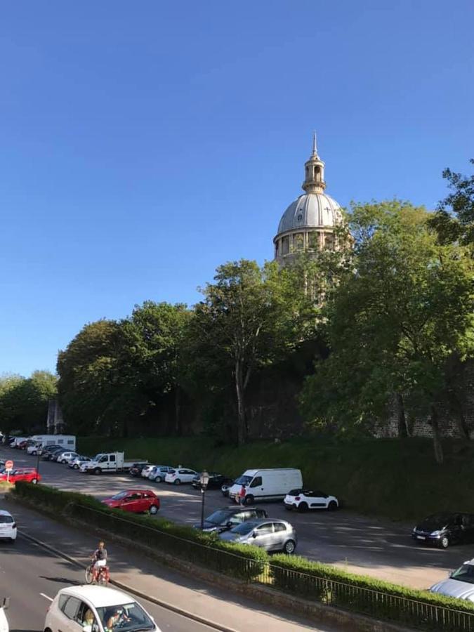 Dolce Vita **** vue sur Cathédrale Boulogne-sur-Mer Esterno foto